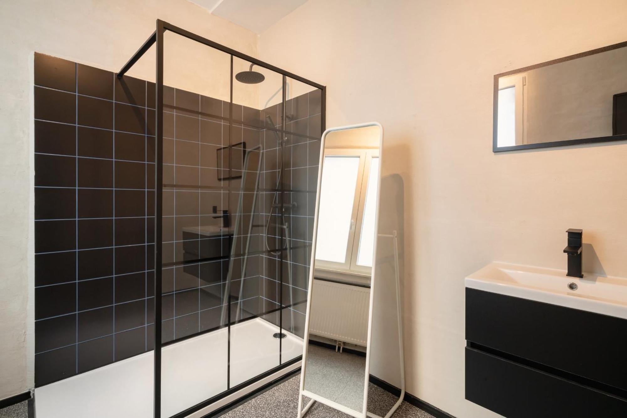 Charming And Spacious Apartments In The Heart Of Antwerp Luaran gambar